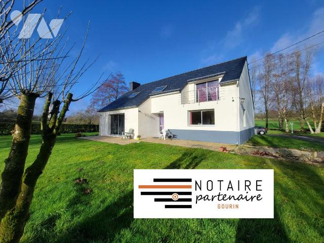 Maison 7 pièces 154 m² · à Spézet · 153,9 m² · 270 000 €