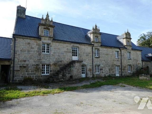 Local divers 450m² — Persquen