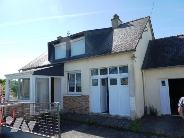 Maison 6 pièces 115 m² · à Plouguernével · 115 m² · 220 000 €