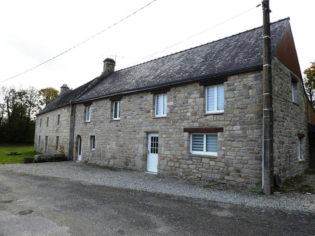 Maison 9 pièces 300 m² · à Ploërdut · 300 m² · 379 000 €