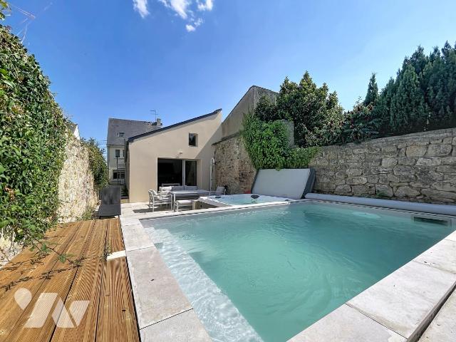 Maison 8 pièces 182 m² · à Port-Louis · 182 m² · 750 000 €