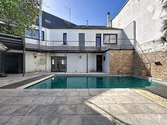 Maison 8 pièces 271 m² · à Lorient · 271,1 m² · 435 000 €
