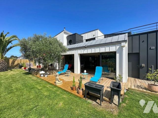 Maison 10 pièces 222 m² · à Lanester · 221,9 m² · 555 000 €