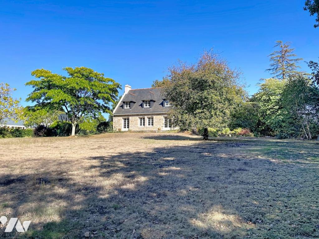 Maison 7 pièces 148 m² · à Cléguer · 147,5 m² · 320 000 €