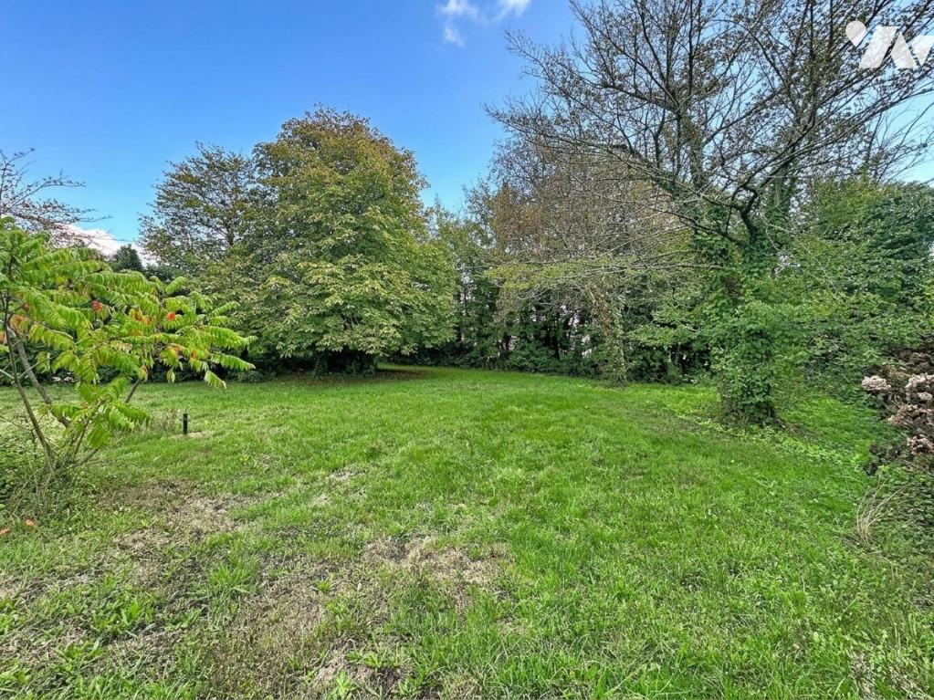 Terrain 582 m² · à Riantec · 582 m² · 140 000 €
