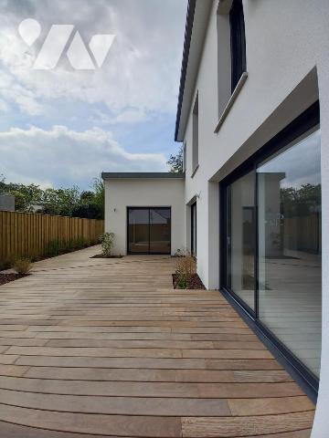 Maison 5 pièces 155 m² · à Ploeren · 155 m² · 680 000 €