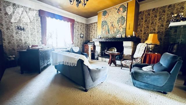 Maison 334 m² · au Faouët · 334 m² · 230 000 €