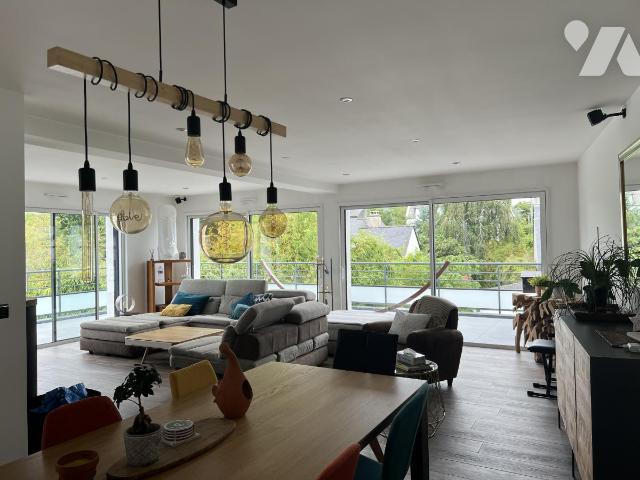 Maison 7 pièces 215 m² · à Larmor-Plage · 215 m² · 850 000 €