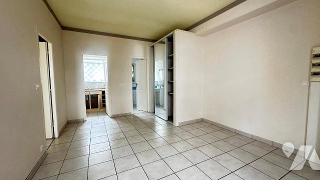 Maison 2 pièces 127 m² · à Scaër · 126,8 m² · 150 000 €