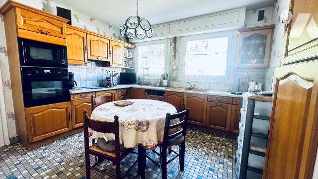 Maison 5 pièces 104 m² · à Inguiniel · 104 m² · 160 000 €