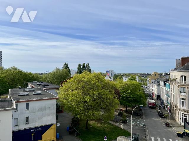 Appartement 3 pièces 67 m² · à Lorient · 66,6 m² · 180 000 €