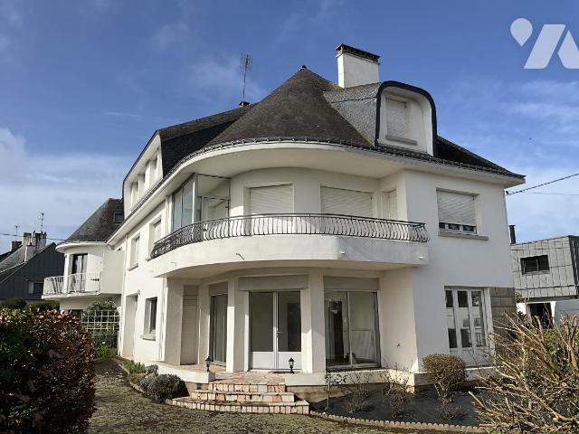 Maison 6 pièces 238 m² · à Larmor-Plage · 237,5 m² · 1 200 000 €