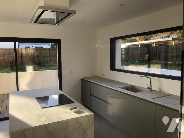 Maison 138 m² · à Caudan · 138,1 m² · 2 000 €