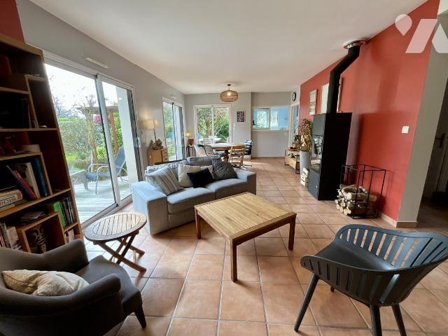 Maison 5 pièces 138 m² · à Larmor-Plage · 138 m² · 640 000 €
