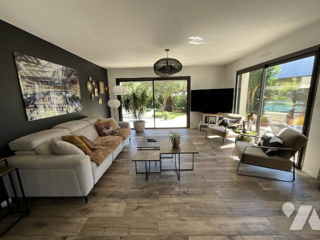 Maison 6 pièces 157 m² · à Lorient · 156,6 m² · 750 000 €