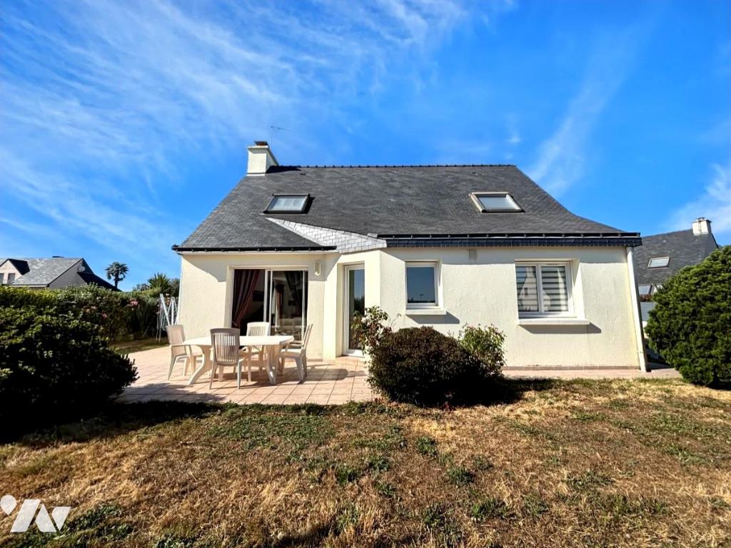 Maison 5 pièces 80 m² · à Ploemeur · 80 m² · 380 000 €