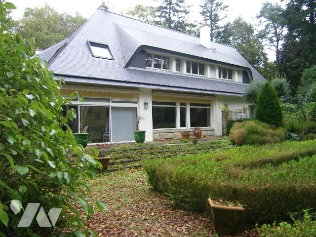 Maison 8 pièces 247 m² · à Caudan · 247 m² · 717 000 €