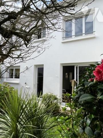 Maison 6 pièces 127 m² · à Lorient · 127 m² · 300 000 €