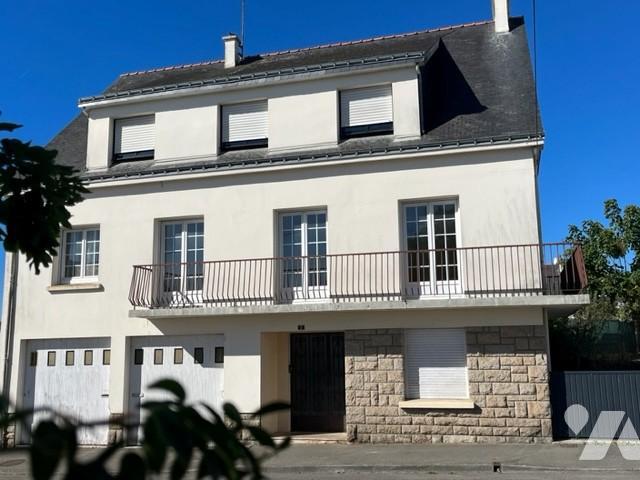 Immeuble 5 pièces 213 m² · à Lanester · 213 m² · 400 000 €