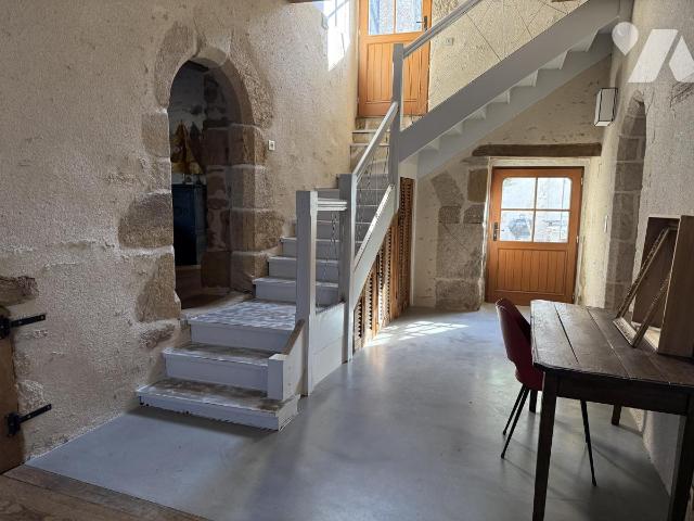 Maison 7 pièces 290 m² · à Ambon · 290 m² · 677 000 €