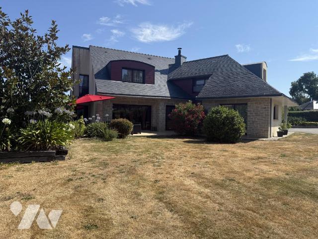 Maison 7 pièces 225 m² · à Surzur · 225 m² · 875 000 €