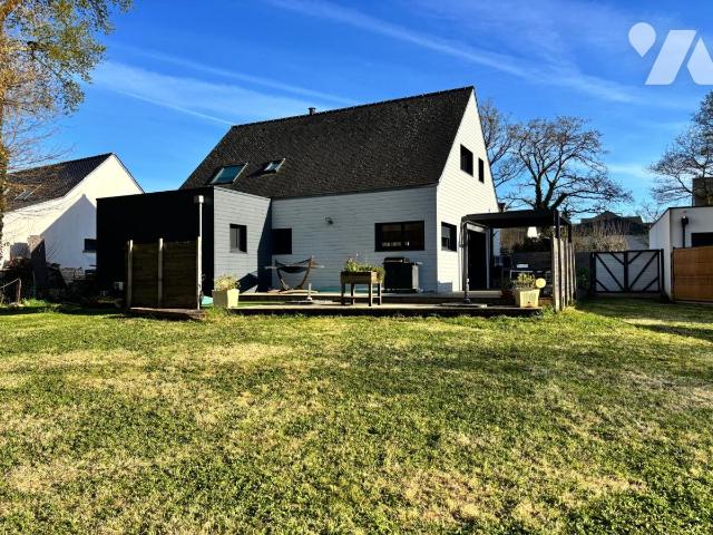 Maison 138m² — Treffléan