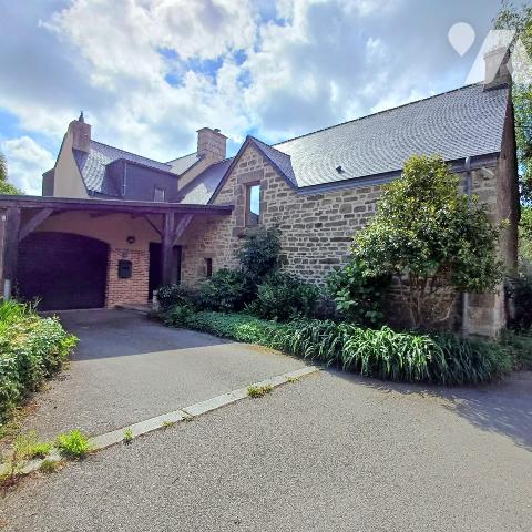 Maison 8 pièces 260 m² · à Guidel · 260 m² · 980 000 €