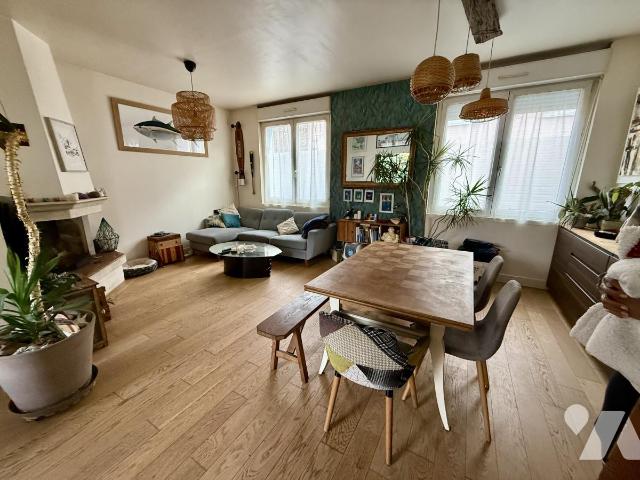 Appartement 3 pièces 84 m² · à Larmor-Plage · 84 m² · 380 000 €