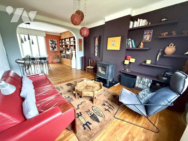 Maison 10 pièces 252 m² · à Lorient · 252 m² · 560 000 €