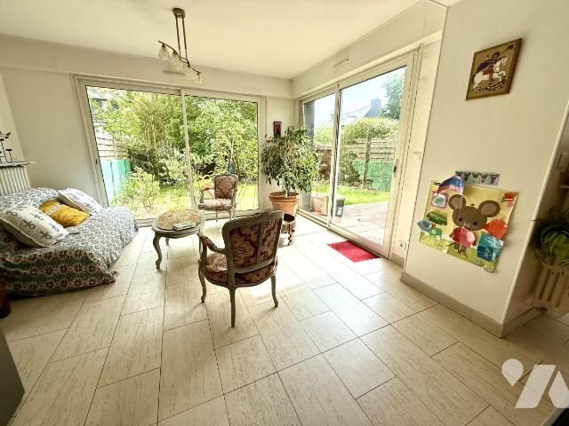 Maison 8 pièces 200 m² · à Larmor-Plage · 200 m² · 630 000 €