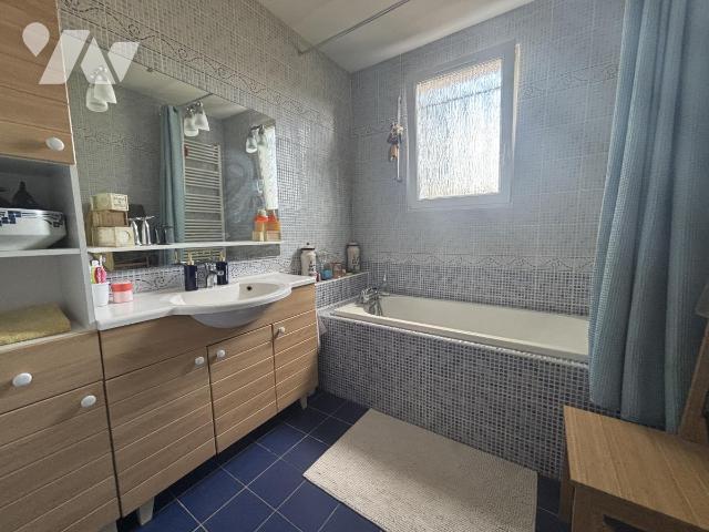 Maison 6 pièces 141 m² · à Ploemeur · 141 m² · 560 000 €
