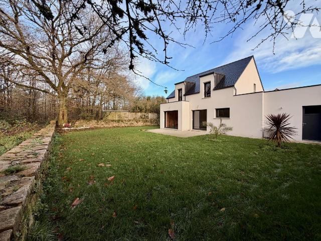 Maison 5 pièces 125 m² · à Monterblanc · 125 m² · 410 000 €