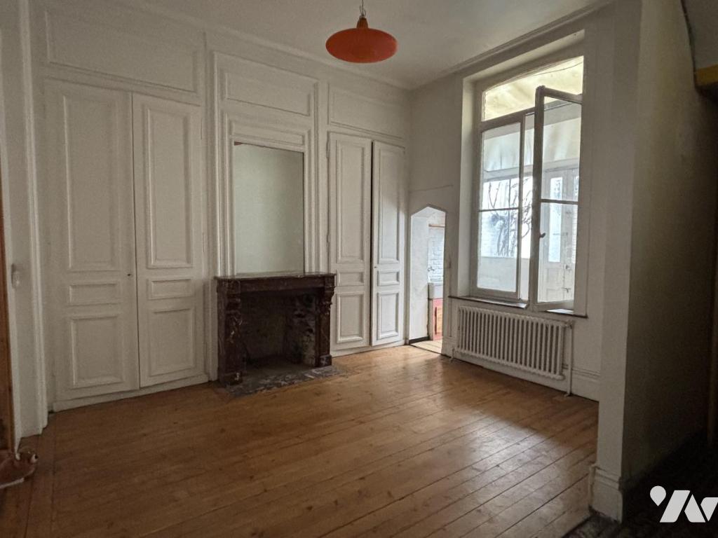 Maison 5 pièces 140 m² · à Lille · 140 m² · 256 000 €