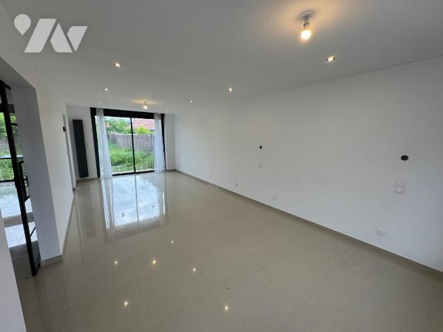 Maison 4 pièces 94 m² · à Villeneuve-d'Ascq · 93,9 m² · 1 800 €