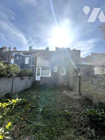 Maison 6 pièces 157 m² · à Lille · 156,6 m² · 334 500 €
