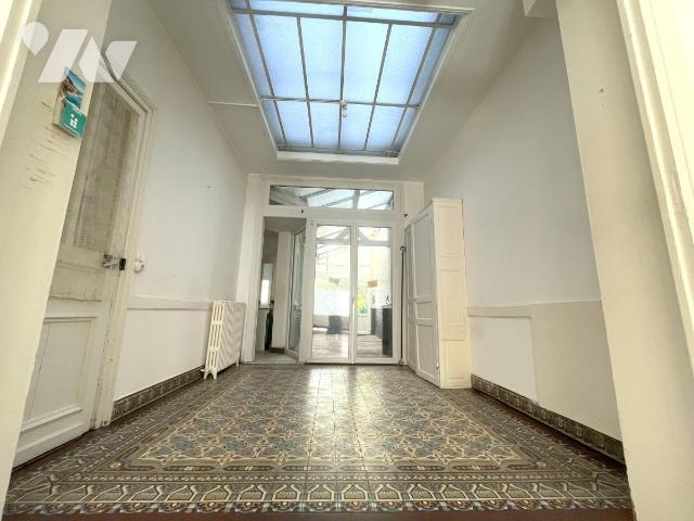 Maison 6 pièces 157 m² · à Lille · 156,6 m² · 310 000 €