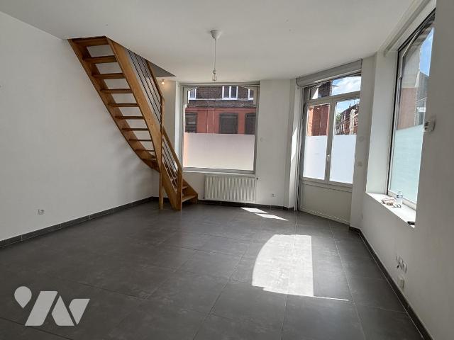 Maison 4 pièces 84 m² · à Lille · 83,8 m² · 260 000 €
