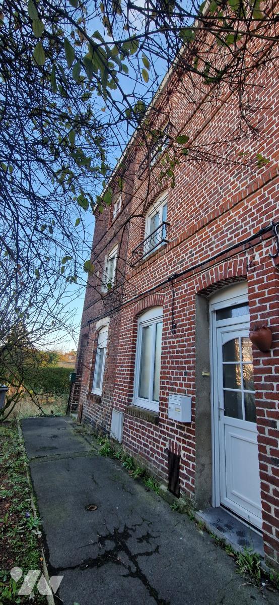 Immeuble 2 pièces 125 m² · à Loos · 125 m² · 110 000 €