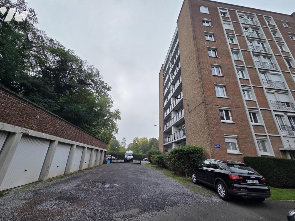 Parking Lille · 17 500 €