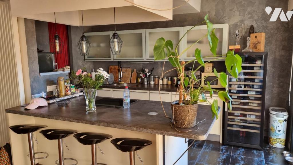 Appartement 4 pièces 137 m² · à Roubaix · 137 m² · 207 000 €