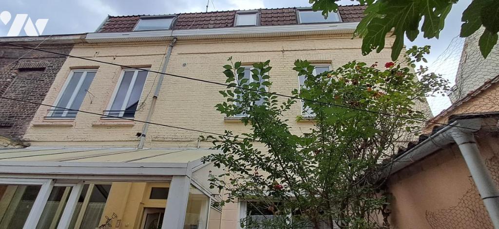Maison 7 pièces 215 m² · à Tourcoing · 215 m² · 220 000 €