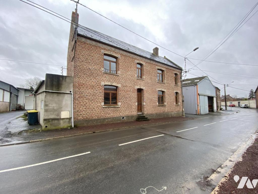 Immeuble 225 m² · à Inchy-en-Artois · 225 m² · 370 000 €