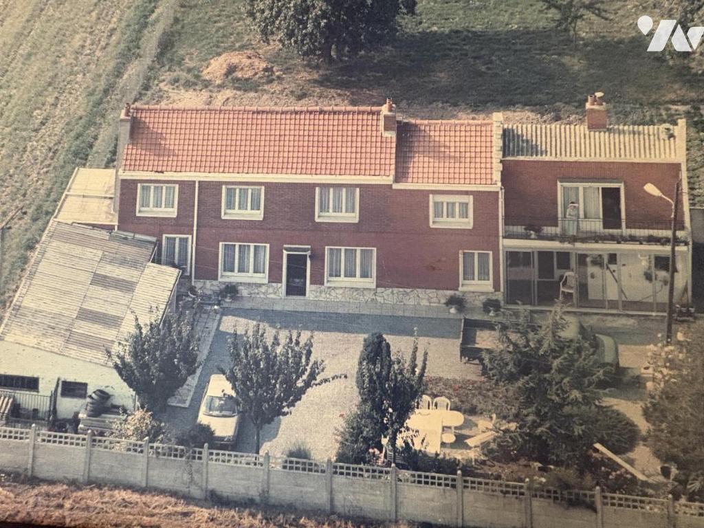 Maison 8 pièces 147 m² · à Raimbeaucourt · 147 m² · 200 000 €