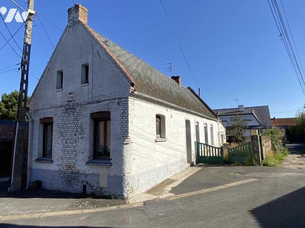 Maison 3 pièces 80 m² · à Cantin · 80 m² · 51 000 €