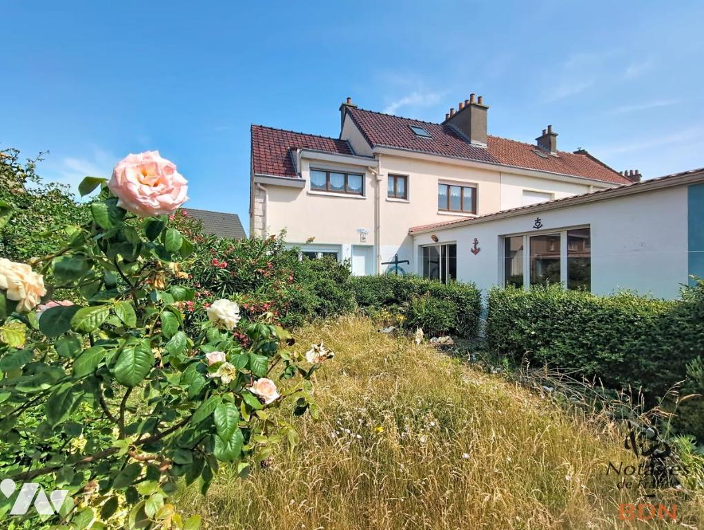 Maison 4 pièces 100 m² · à Grand-Fort-Philippe · 99,8 m² · 220 000 €