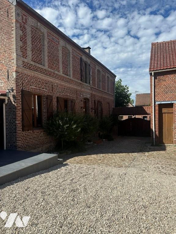 Maison 10 pièces 213 m² · à Maing · 212,5 m² · 470 000 €
