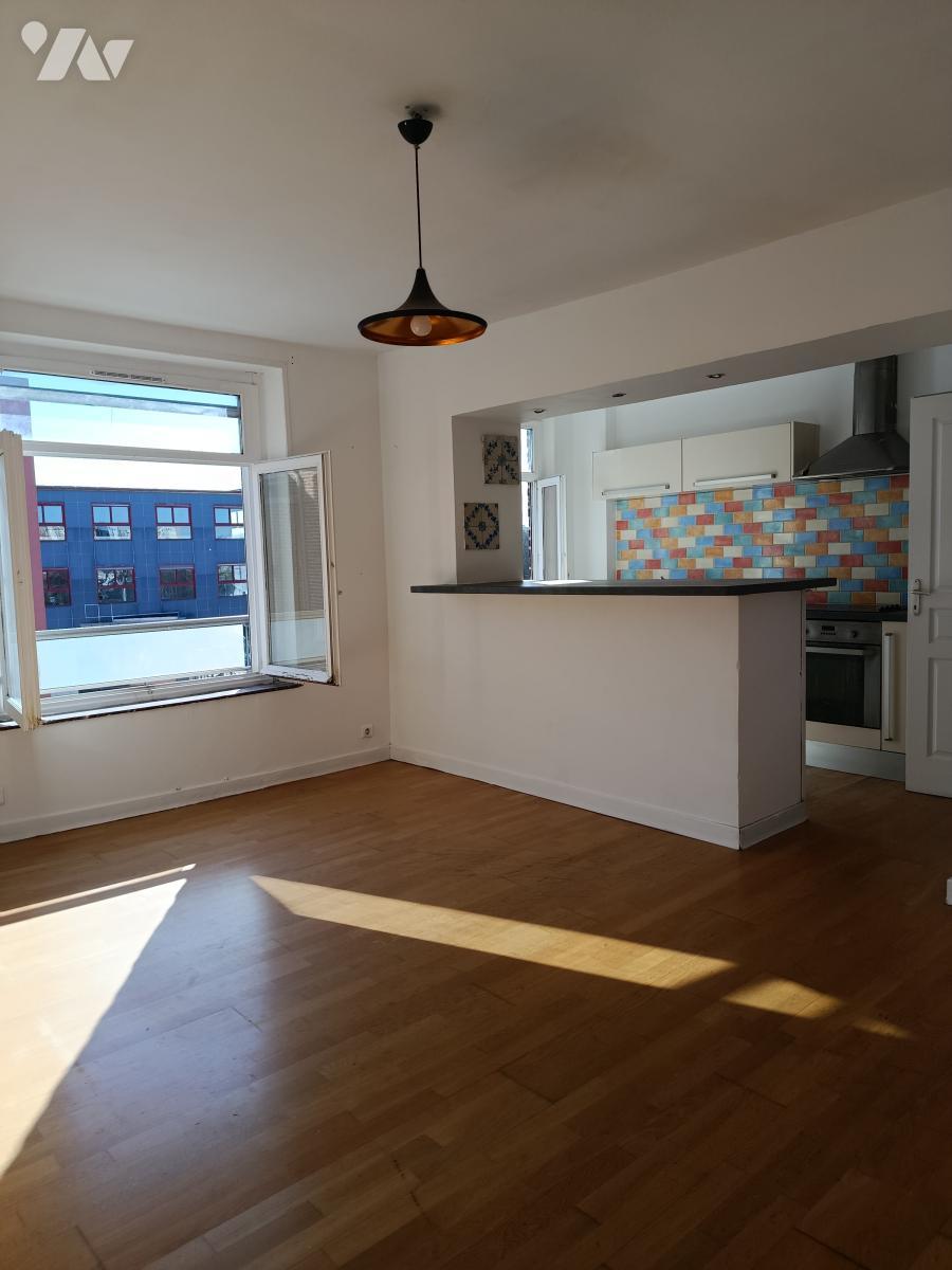 Appartement 3 pièces 64 m² · à Valenciennes · 64 m² · 85 000 €
