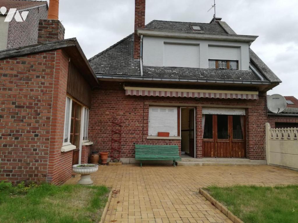 Maison 5 pièces 98 m² · à Saint-Amand-les-Eaux · 98 m² · 240 000 €