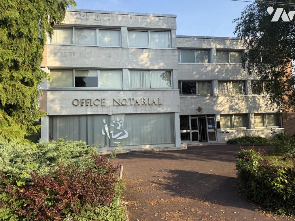 Autre 728 m² Caudry · 728 m² · 750 000 €