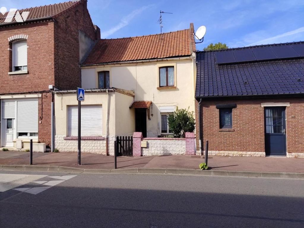 Maison 4 pièces 101 m² · à Douai · 100,8 m² · 65 000 €